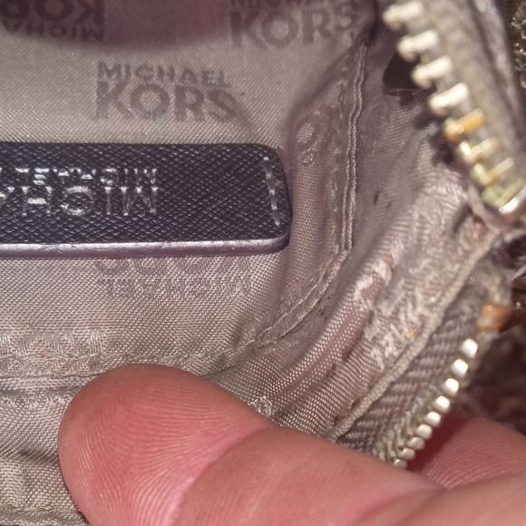 Michael Kors wristlet   *profits from item are donated to help accident victim** - Picture 3 of 6